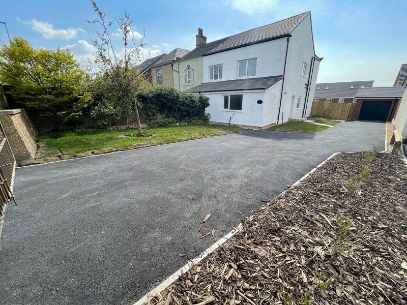 Roman Road, Blackburn 3 bed semidetached house £172,950