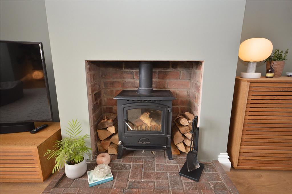 Rufford Drive, Yeadon, Leeds, West Yorkshire 2 bed semidetached house