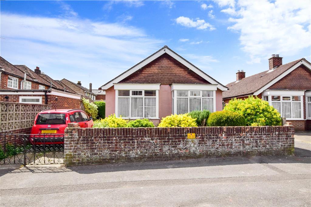 St. James Road, Emsworth, Hampshire 2 bed bungalow £375,000