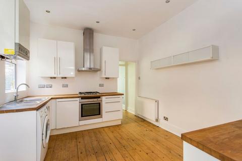 2 bedroom apartment to rent, Harefield Road, Crouch End, N8