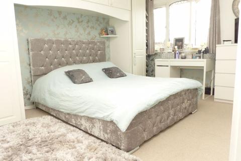 14 Deerham Close, Birmingham, B23 5XX
