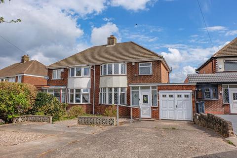 15 Lindens Drive, Sutton Coldfield, B74 2AQ