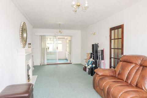 15 Lindens Drive, Sutton Coldfield, B74 2AQ