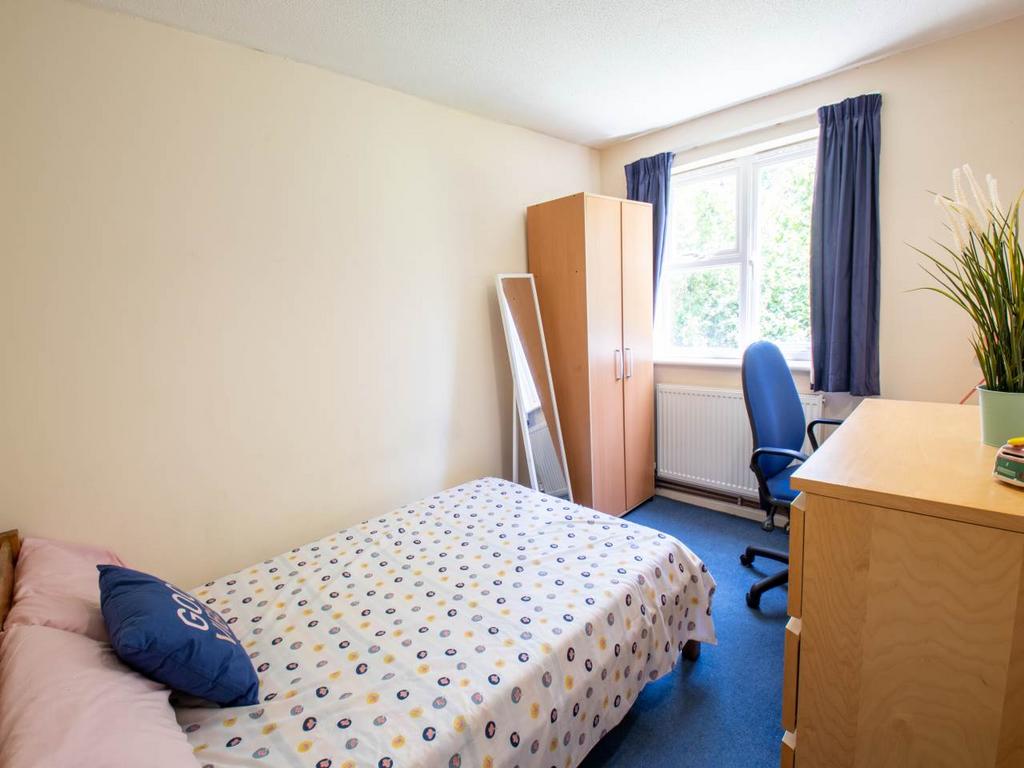 25 SMP - Bedroom 2