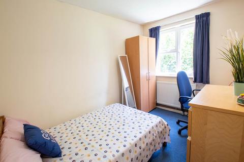 5 bedroom house to rent, 25 St Michaels Place, Canterbury, Kent