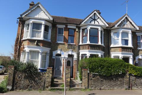 3 Dell Road, Grays, RM17 5JY