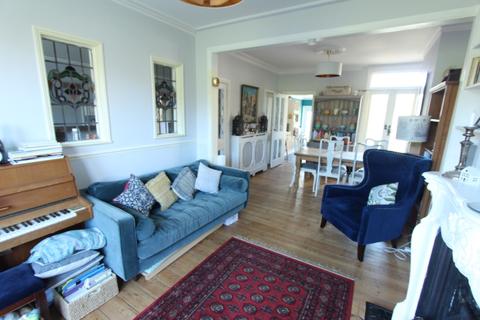 3 Dell Road, Grays, RM17 5JY