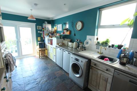 3 Dell Road, Grays, RM17 5JY