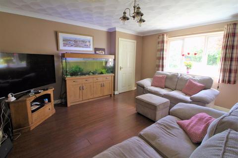 30 Gleneagles Close, Wirral, CH61 5YF