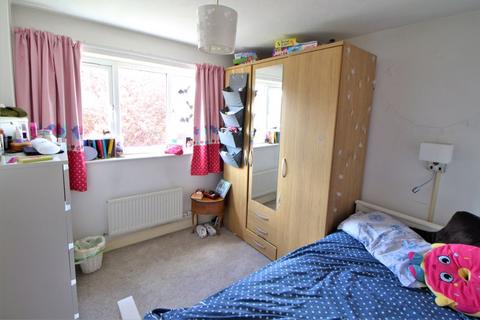 30 Gleneagles Close, Wirral, CH61 5YF