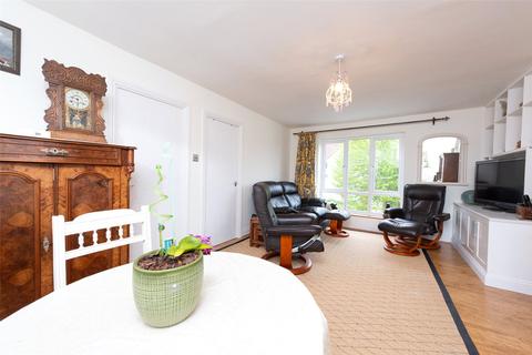 13 Monarch Close, Basingstoke, RG22 4XA