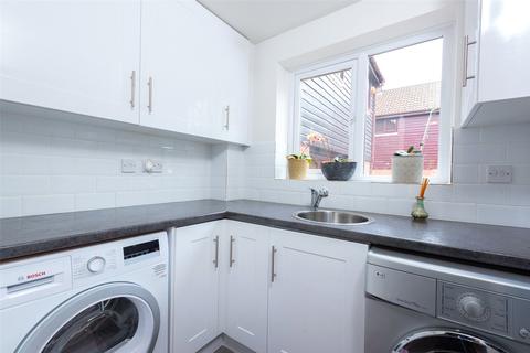 13 Monarch Close, Basingstoke, RG22 4XA