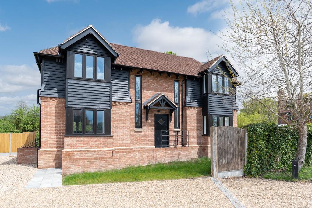 The Old Fairground, High Street, Wingham, Kent 4 bed detached house for