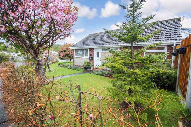 Hillsborough Drive, Bury 2 bed semidetached bungalow £265,000