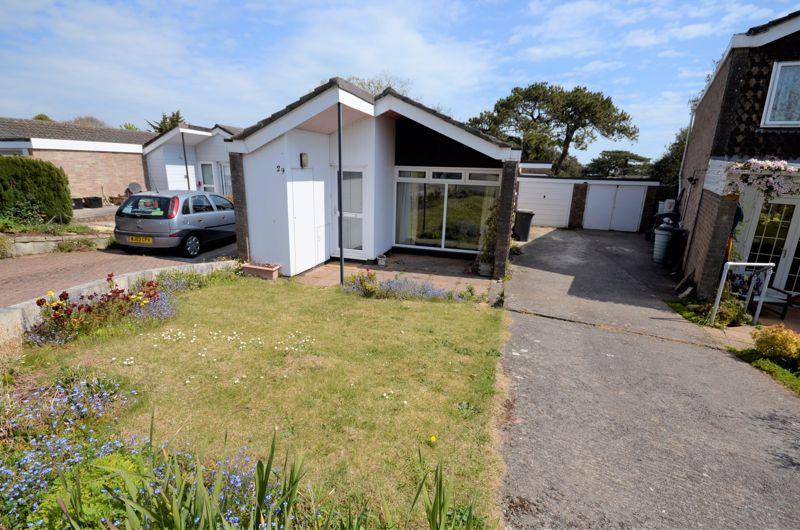 CUMBER DRIVE, BRIXHAM 3 bed bungalow £215,000