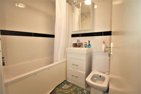 86 Coopersale Close, Woodford Green, IG8 7BH