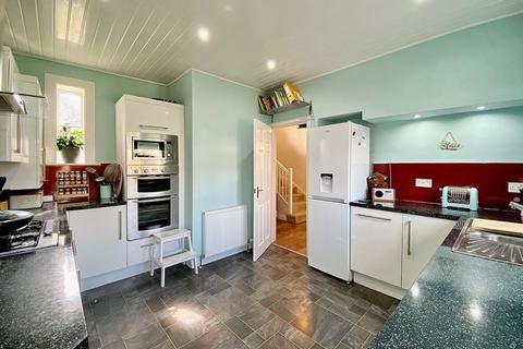 16 Clune Drive, Prestwick, KA9 1BP