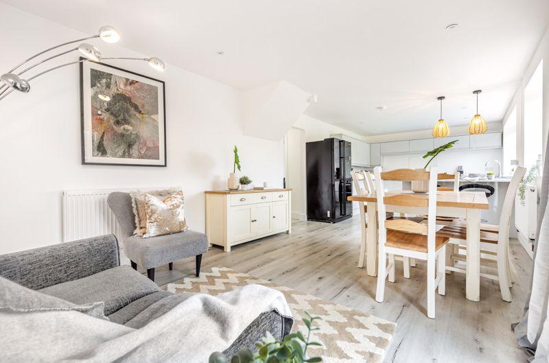 Sandhurst Park, Tunbridge Wells 4 bed semidetached house £585,000
