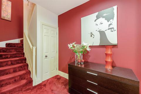 Apartment 3, George House, 1 Parade, Leamington Spa, CV32 4DG