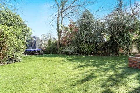 52 Alma Road, Carshalton, SM5 2PF