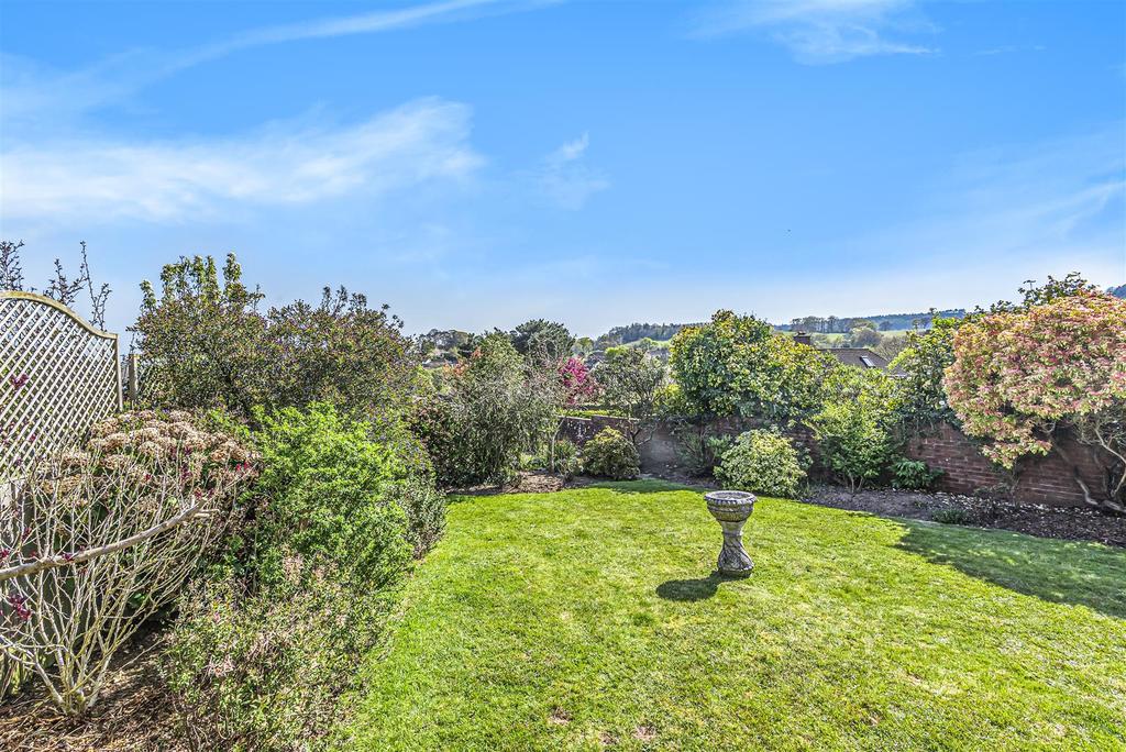 Woolbrook Rise, Sidmouth 2 bed bungalow £450,000