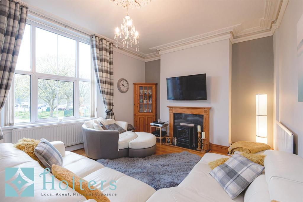 8 The Strand, Builth Wells 1.jpg