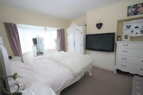 13 Ormesby Bank, Ormesby, Middlesbrough, TS7 9HH