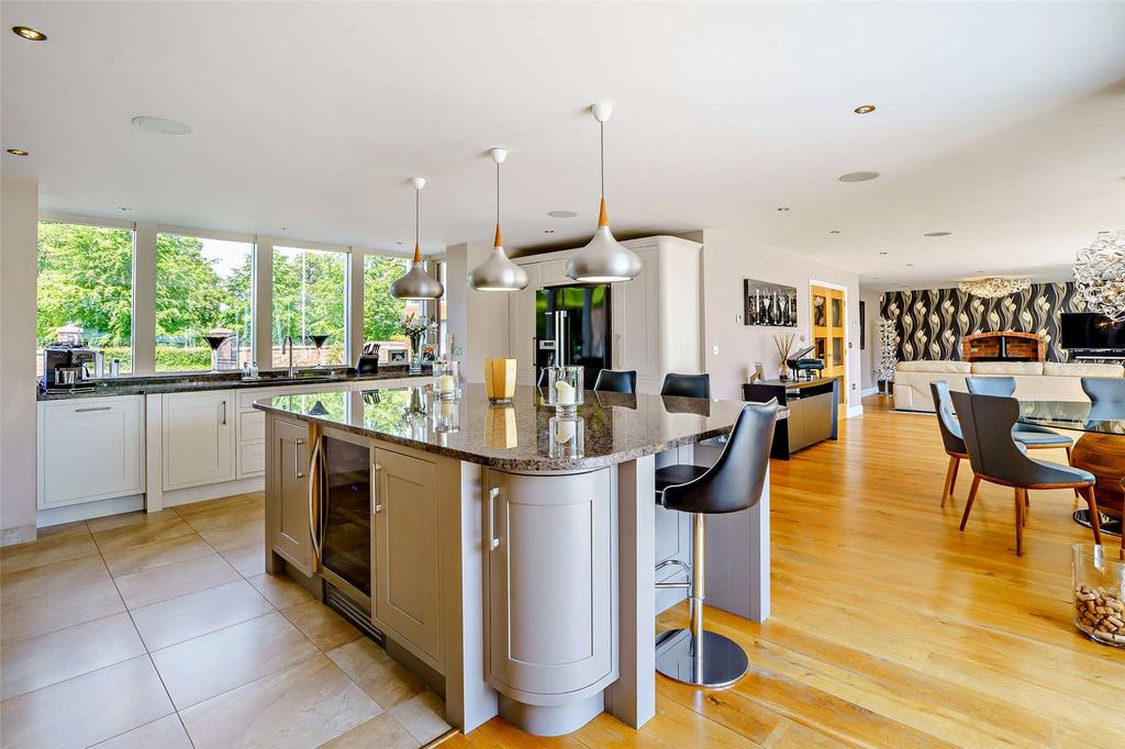 Family Kitchen