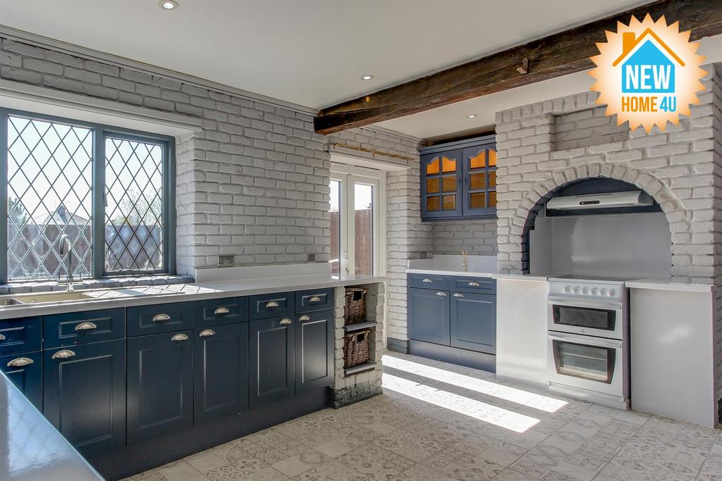 Kitchen: