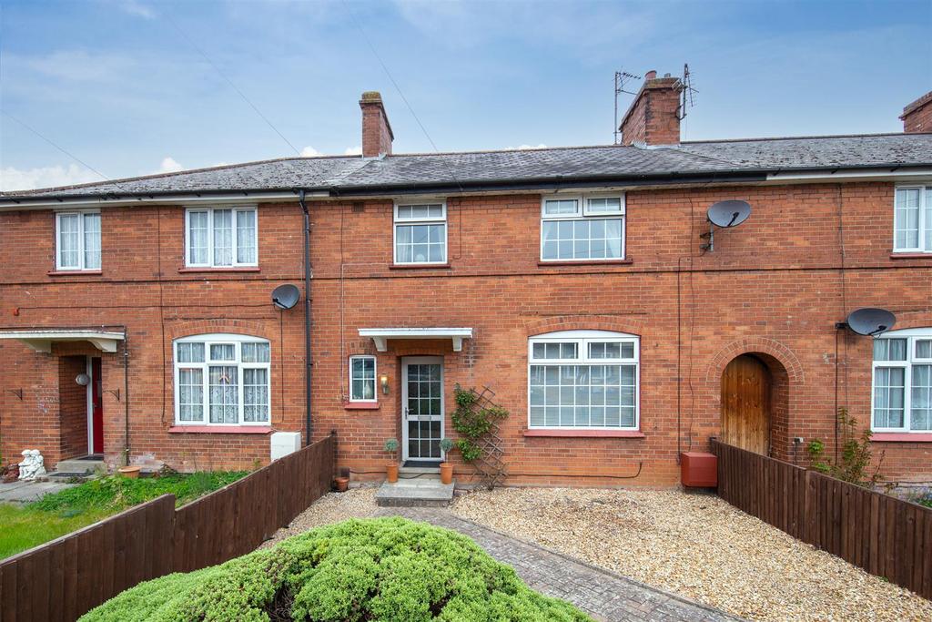 Periwinkle Lane, Dunstable 3 bed terraced house £300,000