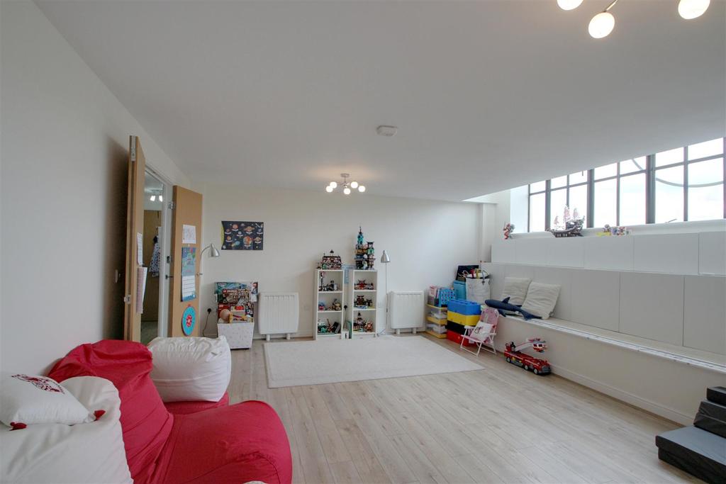 Living room 3.jpg