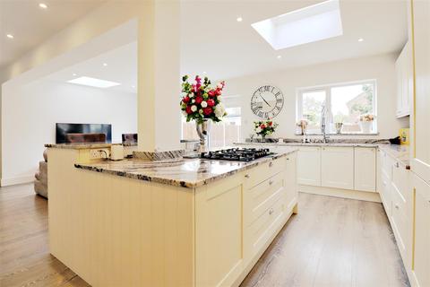 38 Standard Road, Bexleyheath, DA6 8DP