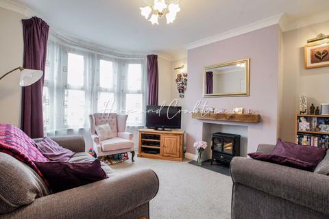 37 Avondale Crescent, Cardiff, CF11 7DE