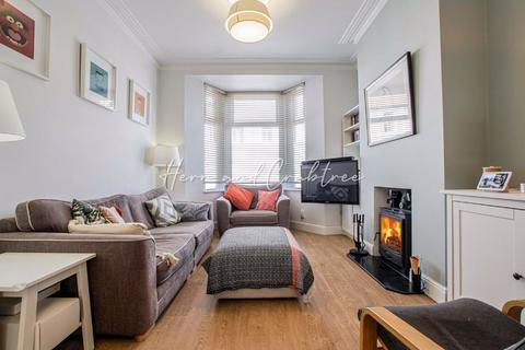 8 Beda Road, Cardiff, CF5 1LW