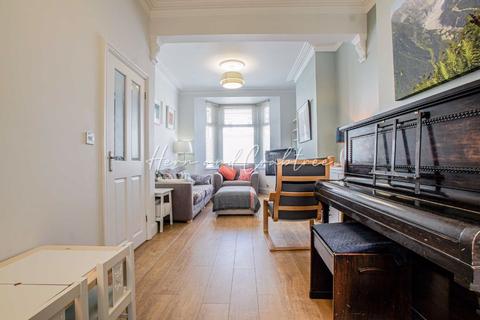 8 Beda Road, Cardiff, CF5 1LW