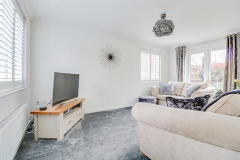 27 Havengore Close, Great Wakering, Southend-on-sea, SS3 0PH