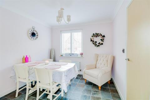 27 Havengore Close, Great Wakering, Southend-on-sea, SS3 0PH