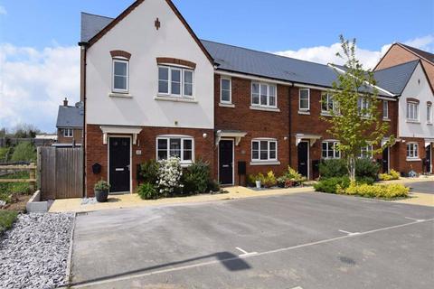 12 Emery Avenue, Gloucester, GL1 5QP