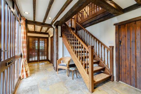 Windmill Barn Buntsford Hill, Stoke Heath, Bromsgrove, B60 3AP