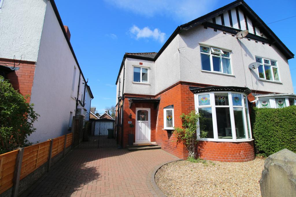 Hastings Road, ThorntonCleveleys, FY5 3 bed semidetached house £250,000