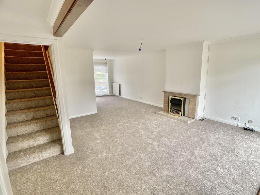 19 Caplethill Road, Paisley 3 bed end of terrace house £145,000
