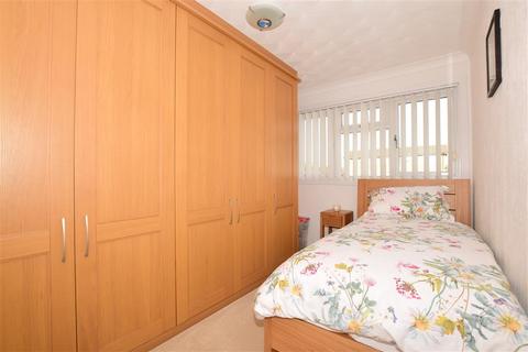 20 Twickenham Close, Croydon, CR0 4SZ
