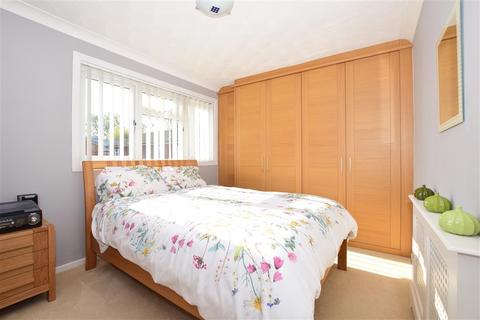 20 Twickenham Close, Croydon, CR0 4SZ