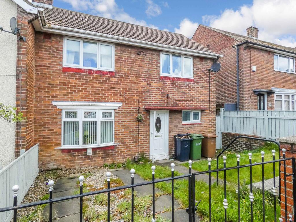 Ashdown Road, Farringdon, Sunderland, Tyne and Wear, SR3 3HU 3 bed semi