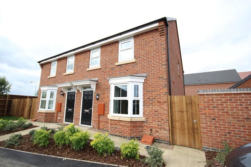 Chippenham Close, Wellingborough... 3 bed semidetached house £239,995