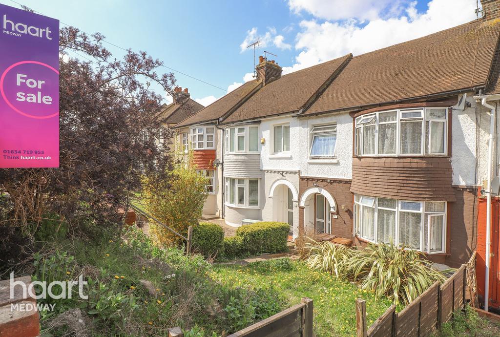 Howard Avenue, Rochester 3 bed terraced house £290,000