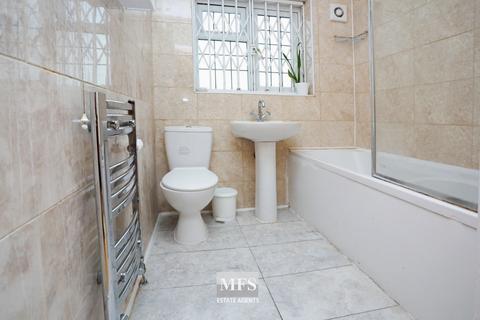 108 Waye Avenue, Hounslow, TW5 9SF