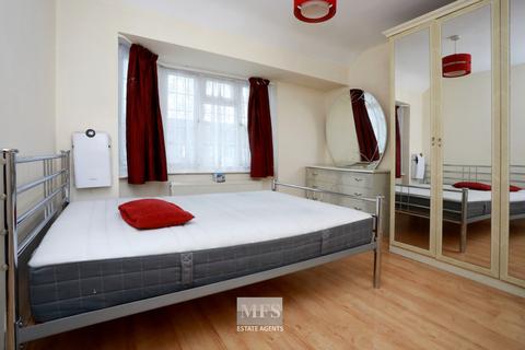 108 Waye Avenue, Hounslow, TW5 9SF