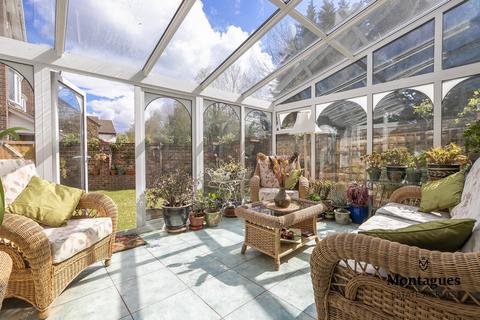 11 Station Approach, Theydon Bois, Epping, CM16 7HR