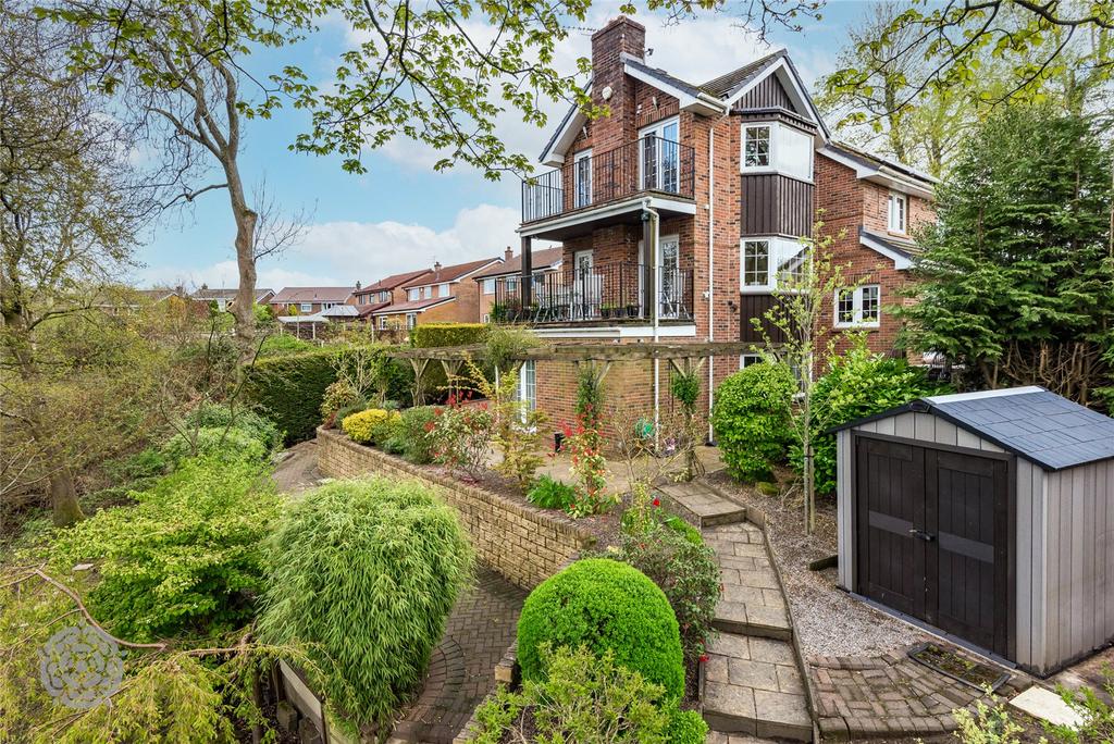 Ashdene Crescent, Bolton, Lancashire, BL2 4 bed detached house £650,000